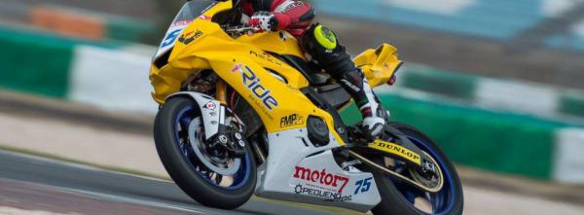 Quatro pilotos portugueses marcaram presença no paddock do Motorland