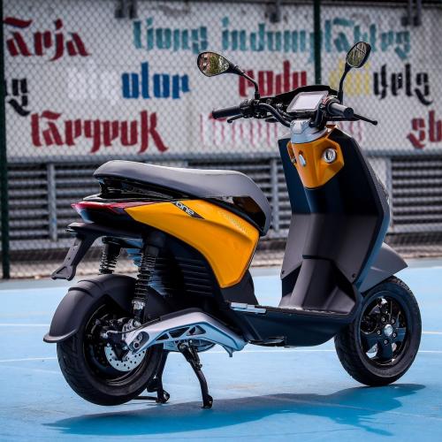 Piaggio tem nova scooter elétrica ONE