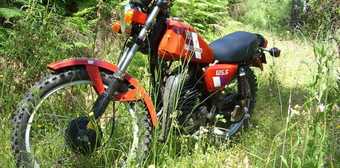 Ciclomotores e Motociclos que marcaram uma geração – Casal 125 K276